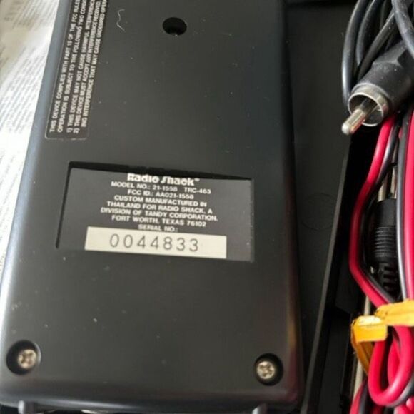 Radio Shack Emergency Citizens Band TRC-463 40 Channel Radio - Picture 4 of 8